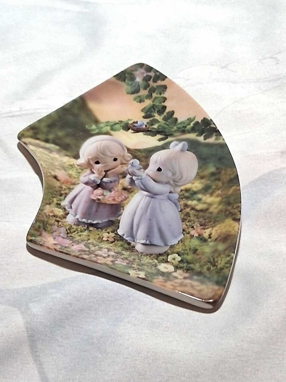 Precious moments daylight blessings 2nd issue in the loving moments plate A1195